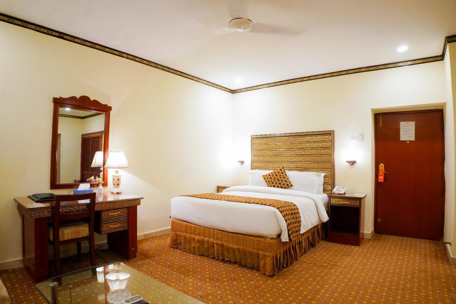 Indus Hotel ไฮเดอราบาด ภายนอก รูปภาพ