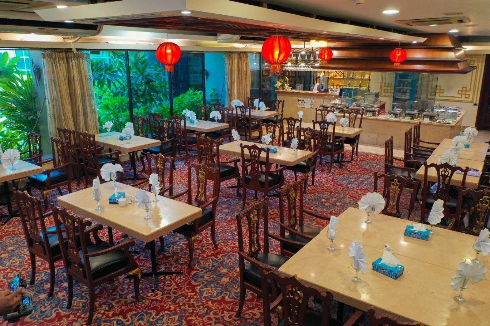 Indus Hotel ไฮเดอราบาด ภายนอก รูปภาพ