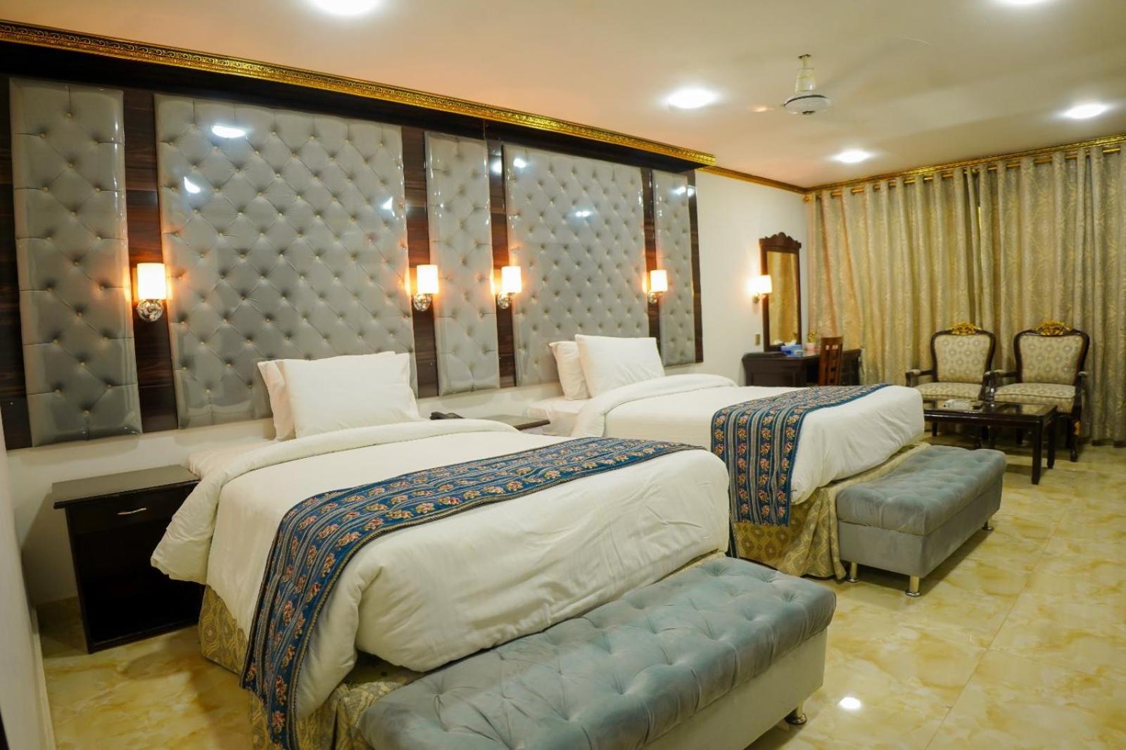 Indus Hotel ไฮเดอราบาด ภายนอก รูปภาพ