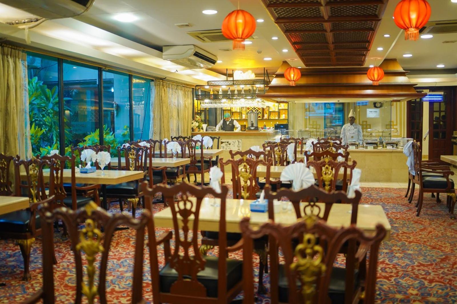 Indus Hotel ไฮเดอราบาด ภายนอก รูปภาพ