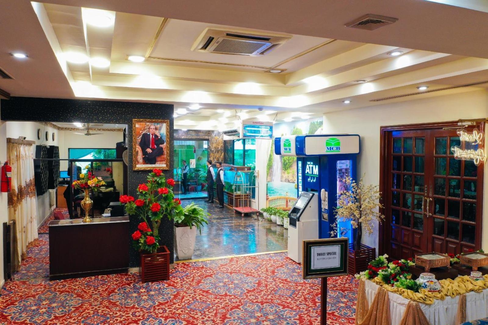 Indus Hotel ไฮเดอราบาด ภายนอก รูปภาพ