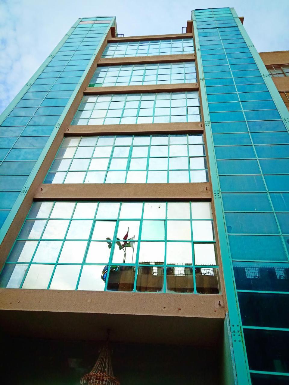 Indus Hotel ไฮเดอราบาด ภายนอก รูปภาพ